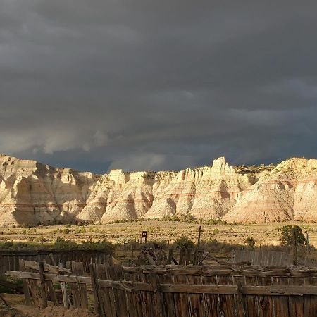 Log Cottages At Bryce Canyon #2 كانونفيل المظهر الخارجي الصورة
